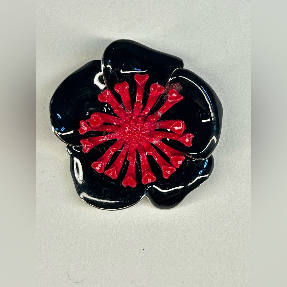 006. Black and Red Flower Pin Brooch